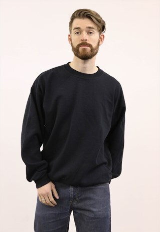 VINTAGE 1990S BLACK SWEATER
