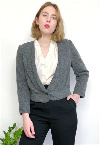 VINTAGE DOVE GREY CROPPED JACKET
