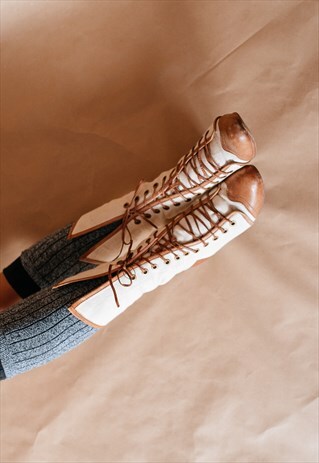 VINTAGE 90S CANVAS LACE UPS