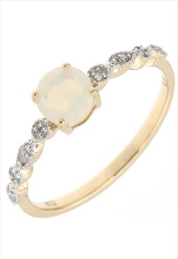 Opal and diamond vintage ring