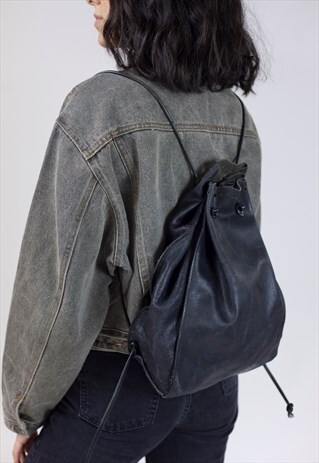 VINTAGE BLACK LEATHER BACKPACK