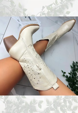 Cowboy boots Beige western cowgirl boots