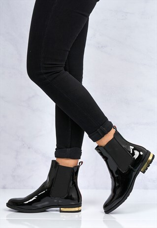 3 STRIPE DETAIL ANKLEBOOT IN BLACK PATENT