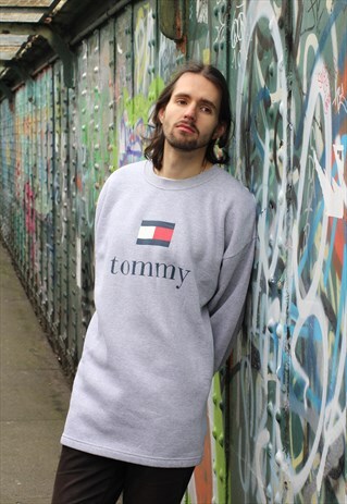 VINTAGE 90S TOMMY HILFIGER FLAG LOGO SWEATSHIRT JUMPER