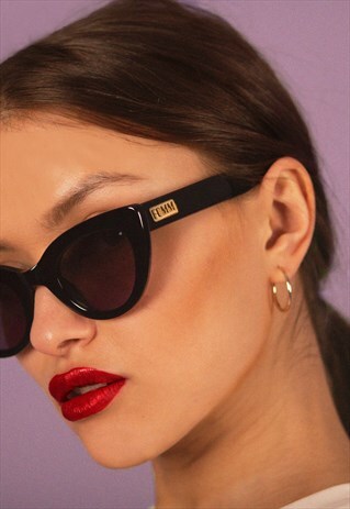 MIA/BLACK