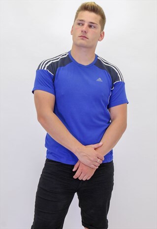 VINTAGE ADIDAS T-SHIRT