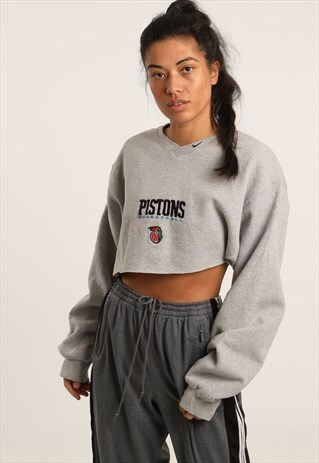 VINTAGE NIKE EMBROIDERED LOGO SWEATSHIRT