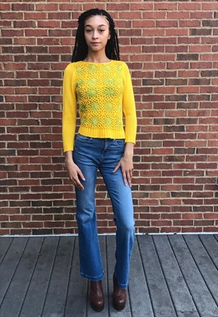 VINTAGE YELLOW SWEATER