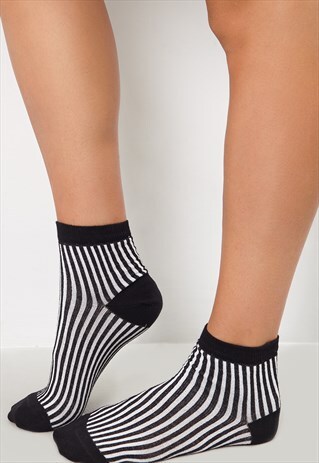 STRIPED SOCKS