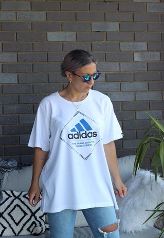 VINTAGE Y2K WHITE ADIDAS OVERSIZED T SHIRT