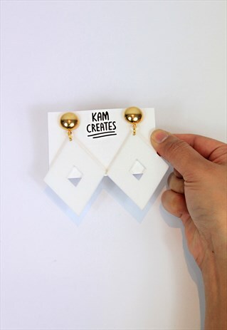 DIAMOND SHAPE STATEMENT STUD EARRINGS IN WHITE AND GOLD