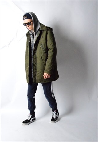VINTAGE 90A KHAKI MILITARY HOODED COAT