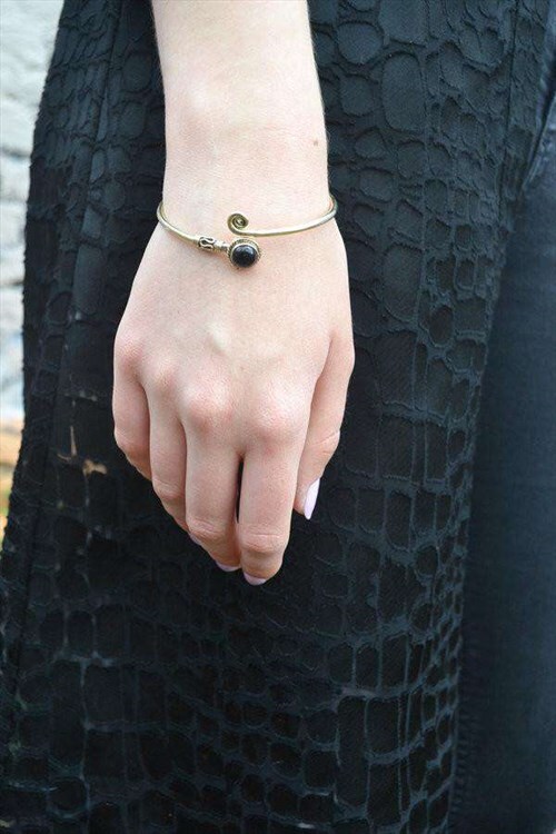 curled bangle bracelet