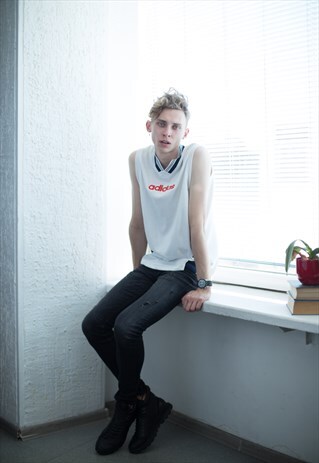 VINTAGE 90'S WHITE SPORT VEST