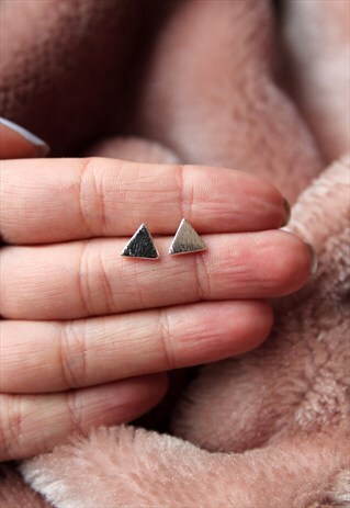 TRIANGLE STUDS