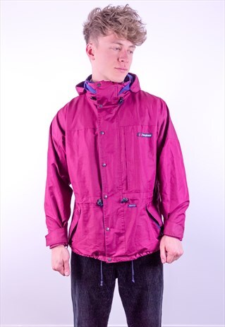 VINTAGE BERGHAUS AQUAFOIL JACKET IN BURGUNDY