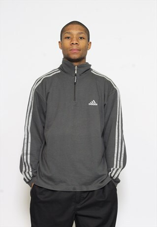 VINTAGE ADIDAS 1/4 ZIP SWEATSHIRT