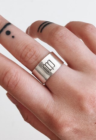 STERLING SILVER CHUNKY BAND RING WITH VIRGO STAR SIGN