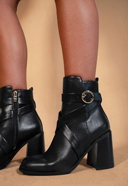 Aislinn block heel ankle boots with zip in black