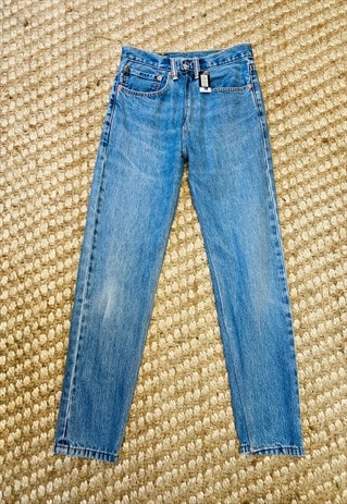 28 inch waist in jeans