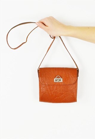LEATHER SHOULDER BAG