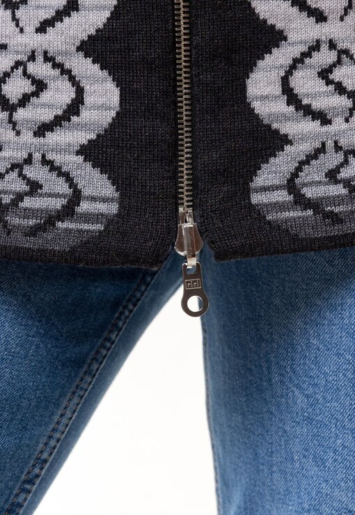 garment image