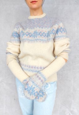 Vintage Cream and Blue Iceland Pullover, Gloves and Cap Set