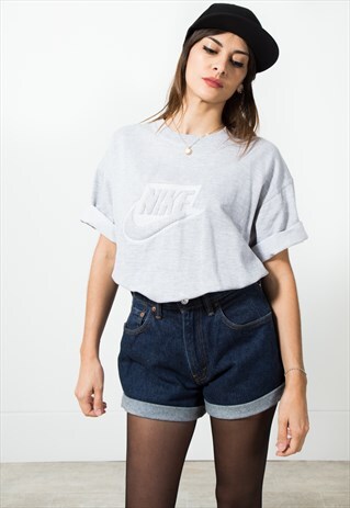 VINTAGE NIKE SPORT T-SHIRT / S5419