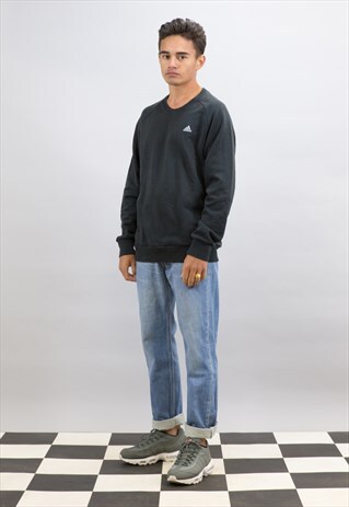BLACK CREWNECK EMBROIDERED ADIDAS SWEATSHIRT