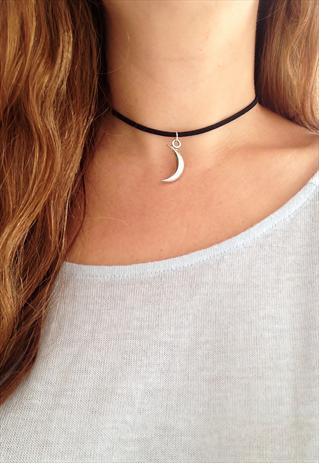 CHUNKY MOON CHOKER