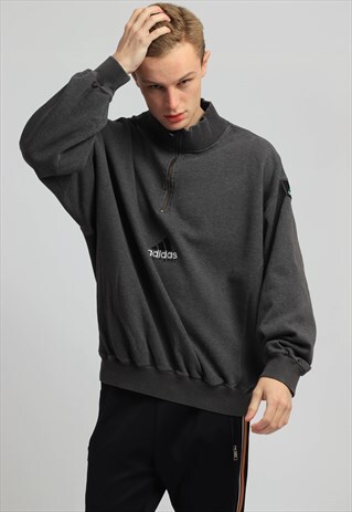VINTAGE ADIDAS 1/4 ZIP SWEATSHIRT