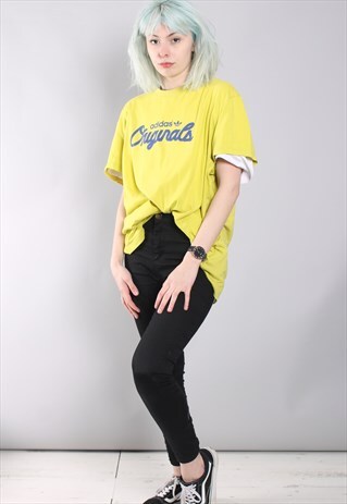 VINTAGE ADIDAS T-SHIRT
