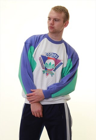 VINTAGE ADIDAS SWEATSHIRT