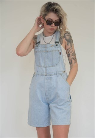 VINTAGE 90S DUNGAREE SHORTS IN LIGHT BLUE WASH