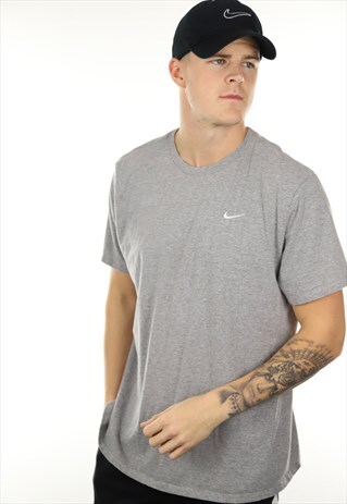 VINTAGE NIKE SMALL LOGO T SHIRT TEE