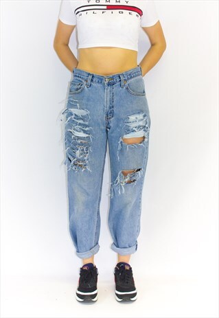 VINTAGE 90'S SHREDDED MOM FIT LEVI JEANS
