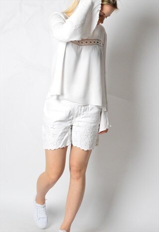 WHITE BELL SLEEVE BOHO FESTIVAL TOP