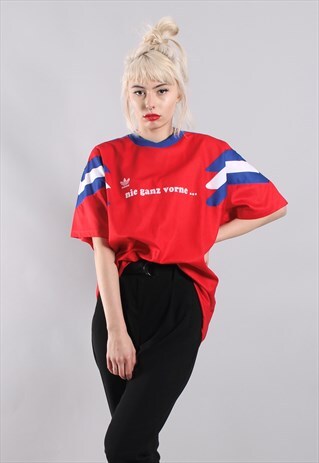 VINTAGE ADIDAS T-SHIRT