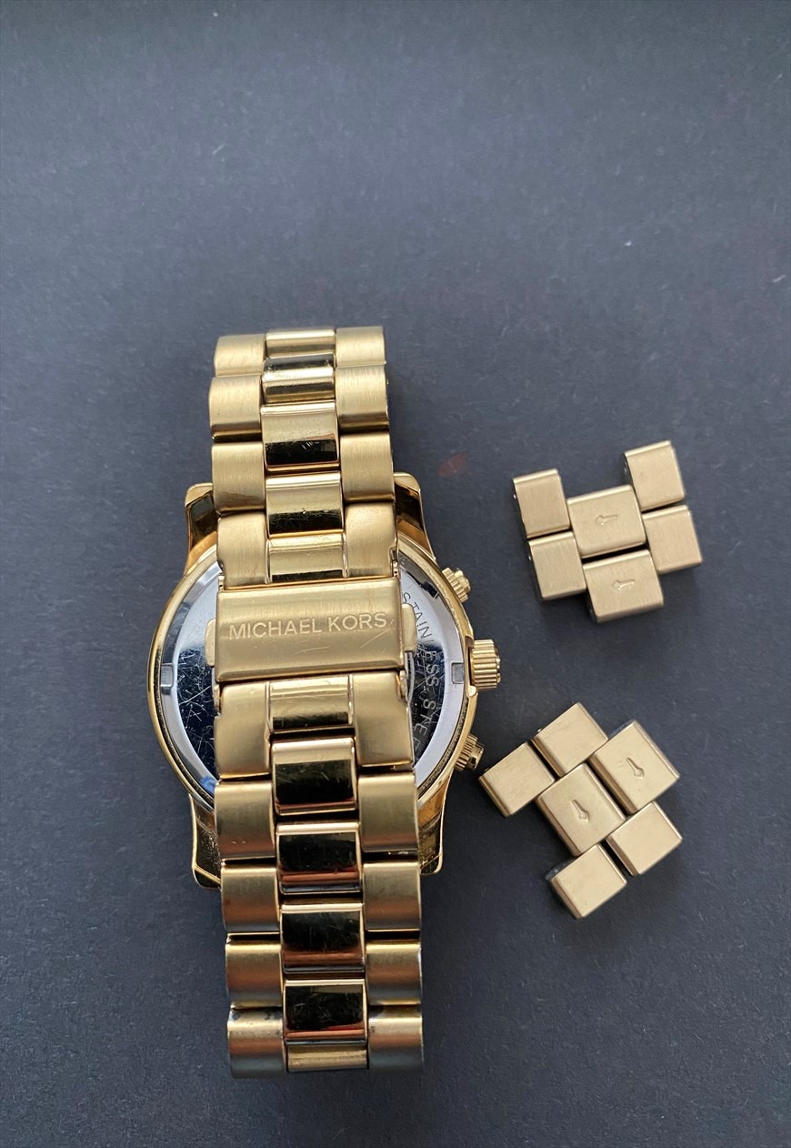 Michael kors gold on sale chain link watch