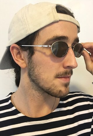 VINTAGE 90S SLIM OVAL SILVER METALLIC SUNGLASSES