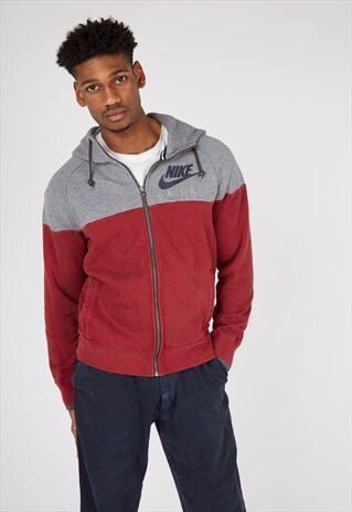 VINTAGE NIKE HOODIE