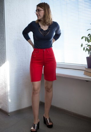 VINTAGE 90'S RED DENIM SHORTS