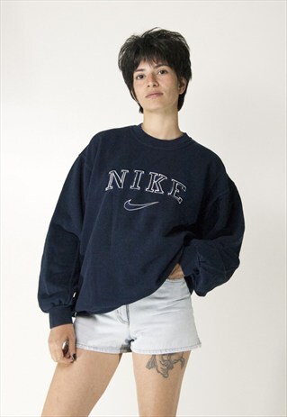 VINTAGE 90S NIKE SWEATSHIRT