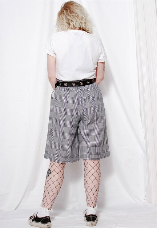 garment image