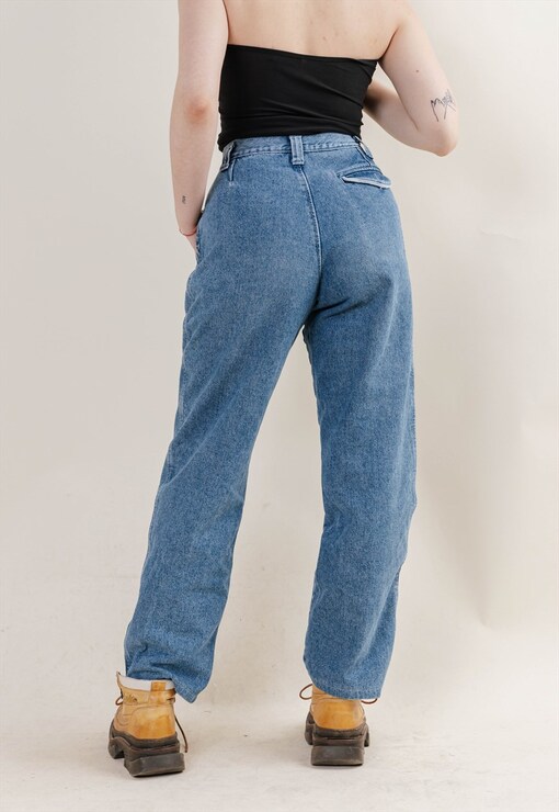 garment image