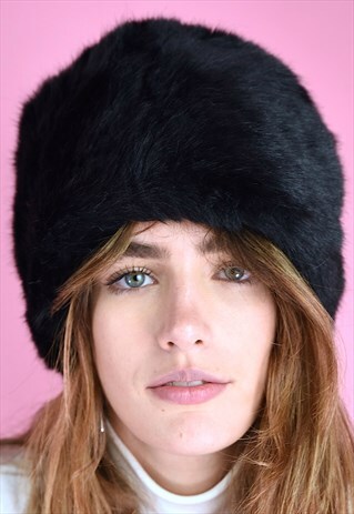 VINTAGE INSPIRED 90S HAT FAUX FUR BLACK FLUFFY COZY