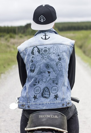 'STAY TRUE' DENIM SLEEVELESS JACKET