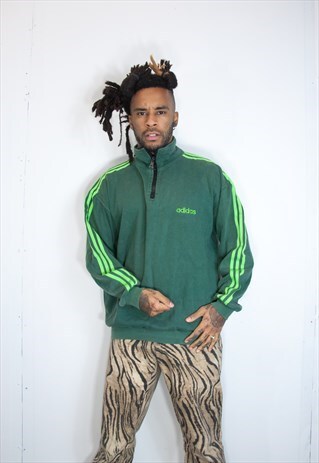 VINTAGE EMBROIDED ADIDAS SWEATSHIRT