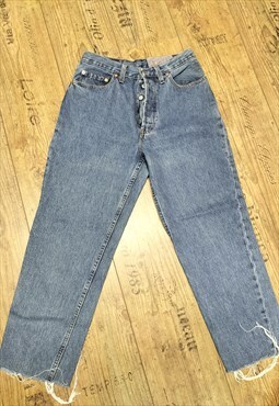 Vintage High Waist Blue Raw Hem Mom Jeans