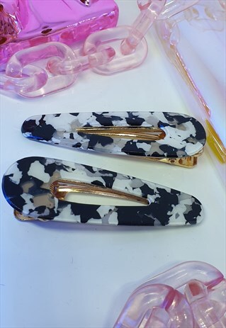 TWIN PACK HAIR CLIPS IN B&W ACRYLIC